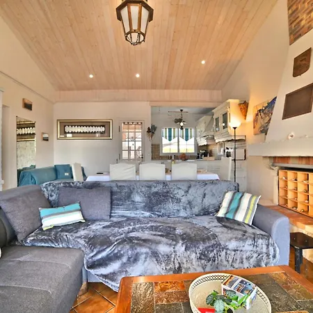 Coti By Interhome
